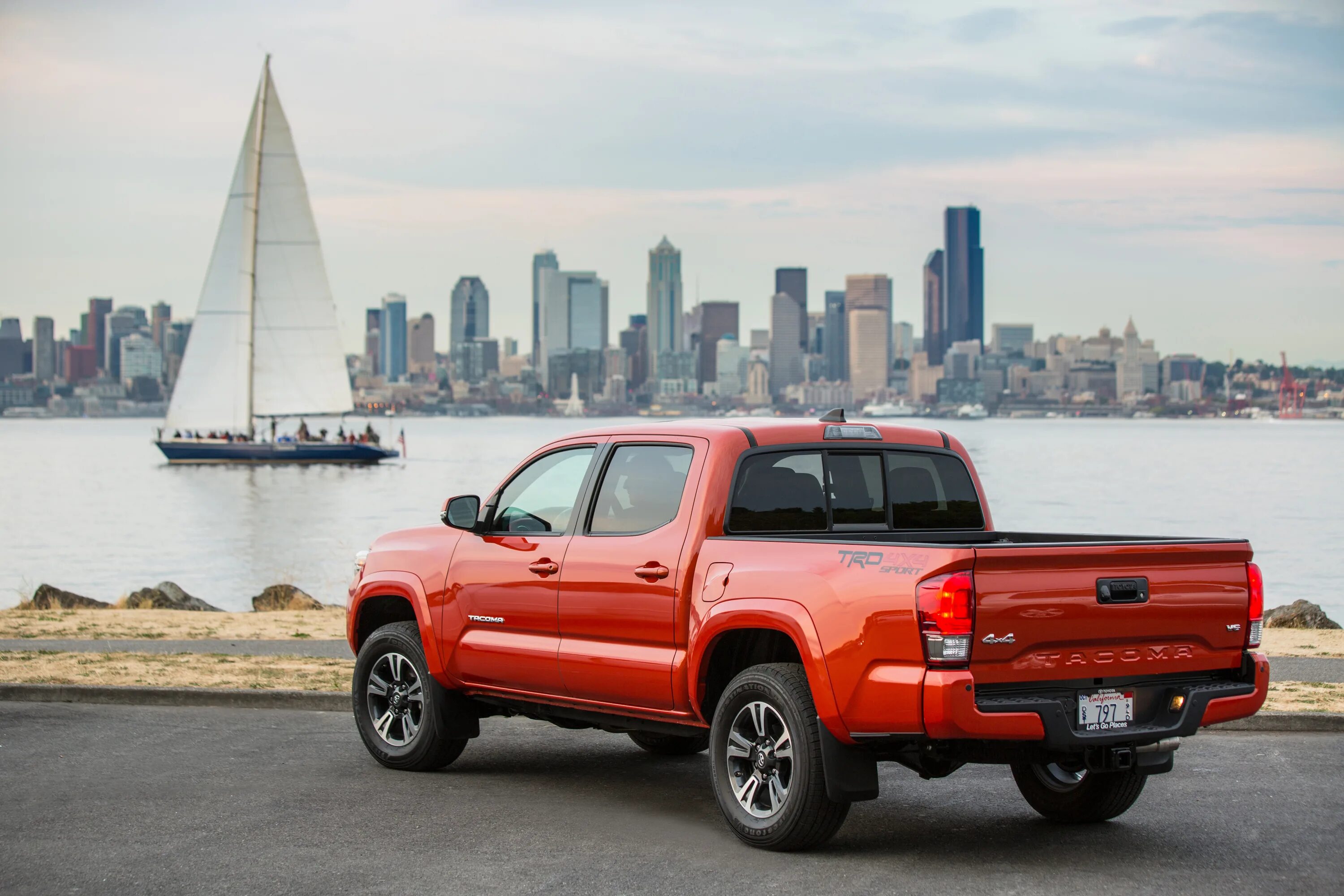 Красивый пикап видео. Toyota Tacoma III. Пикап трак Тойота Такома. Toyota Pickup 2016. Пикап Тойота тундра грузовая.