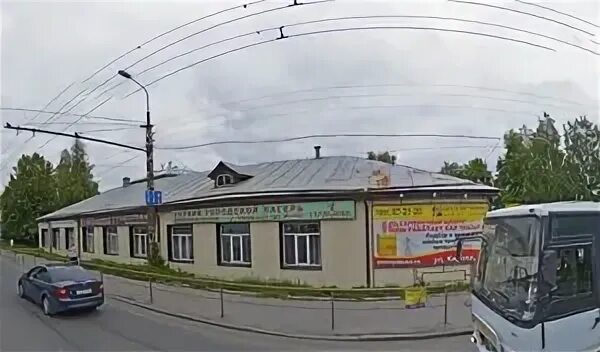 Улица кирова 40 петрозаводск. Траурный зал кирова 40а петрозаводск. Улица кирова 40 петрозаводск. Петрозаводск ул кирова 40. Красная 40 петрозаводск.