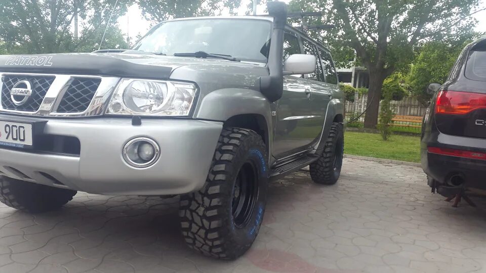 Nissan patrol y61 33". Nissan patrol 37 колеса. Ниссан патрол y61 на 35 колесах. Резина nissan patrol y61. Nissan patrol y61 2005.