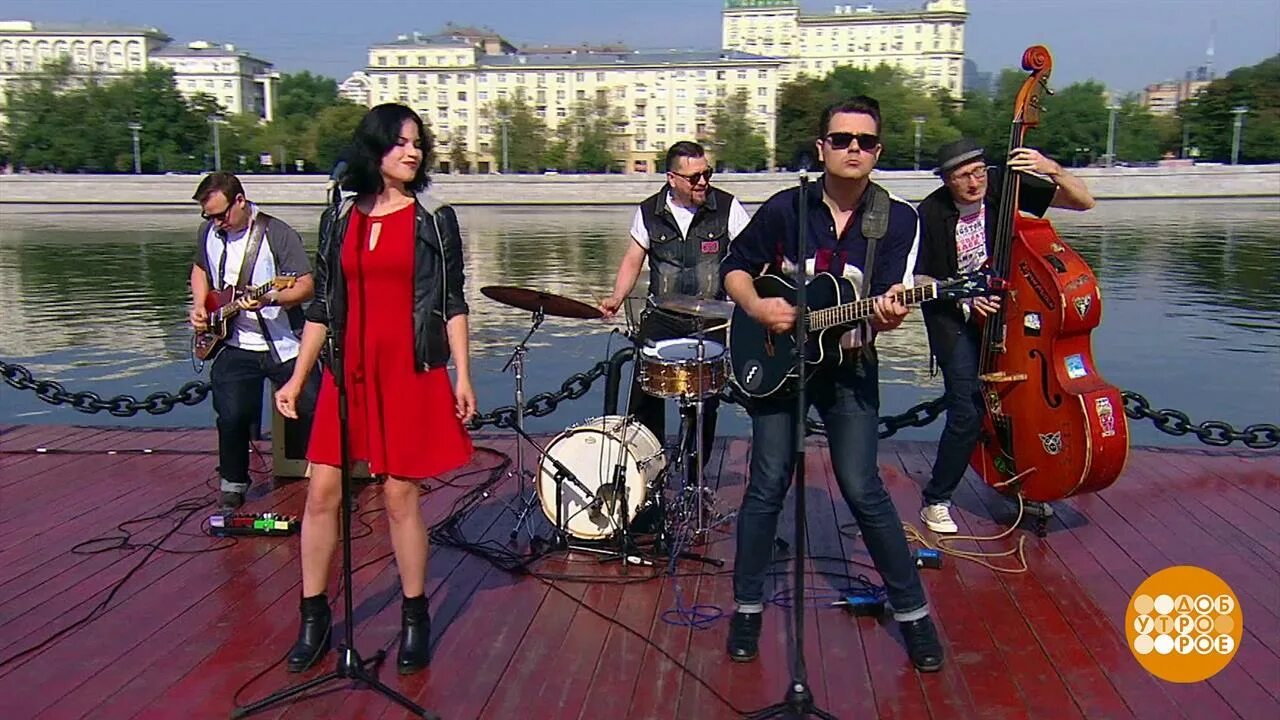 Fifty twenty-four. Vadim kibardin – black & white clock. Коворкинг кейптаун. One thousand five hundred. Twenty fifty.