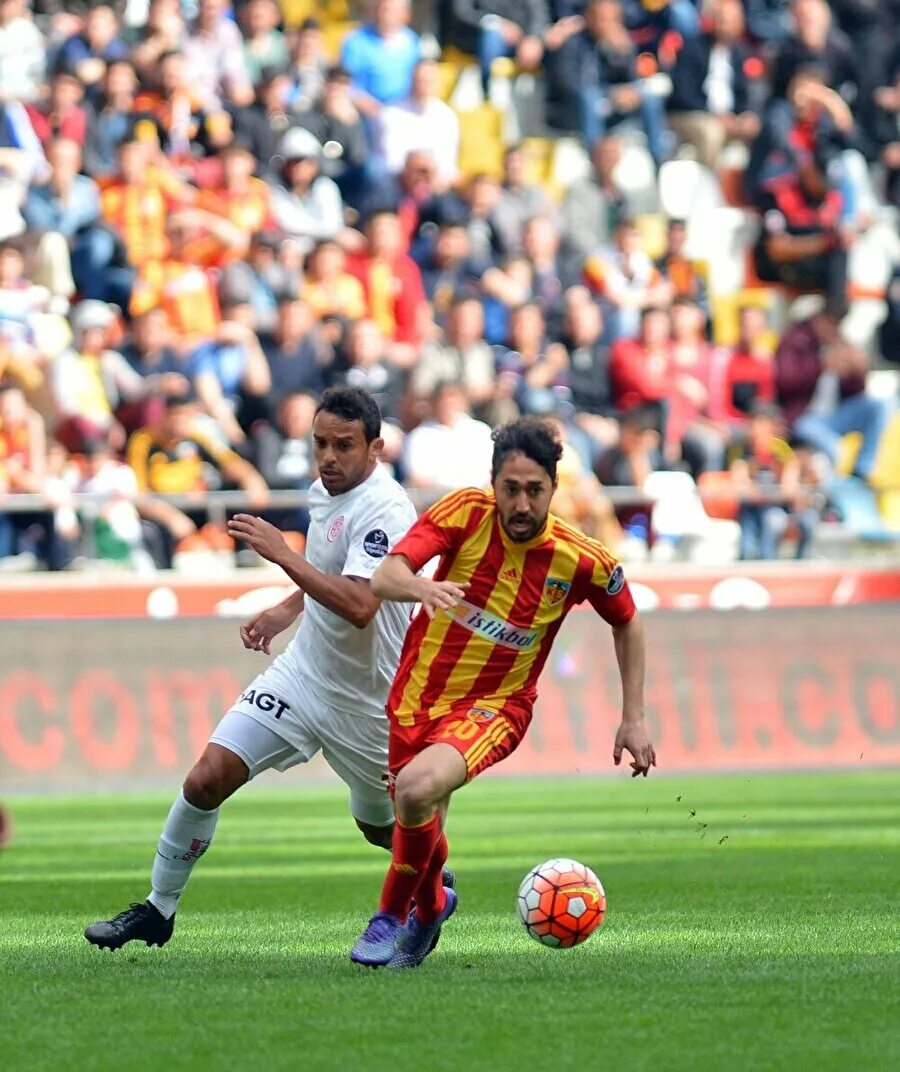 Canĺımaç izle. Kayserispor. Kayserispor вратарь. Кайсериспор Варела. Гольфовый матч.