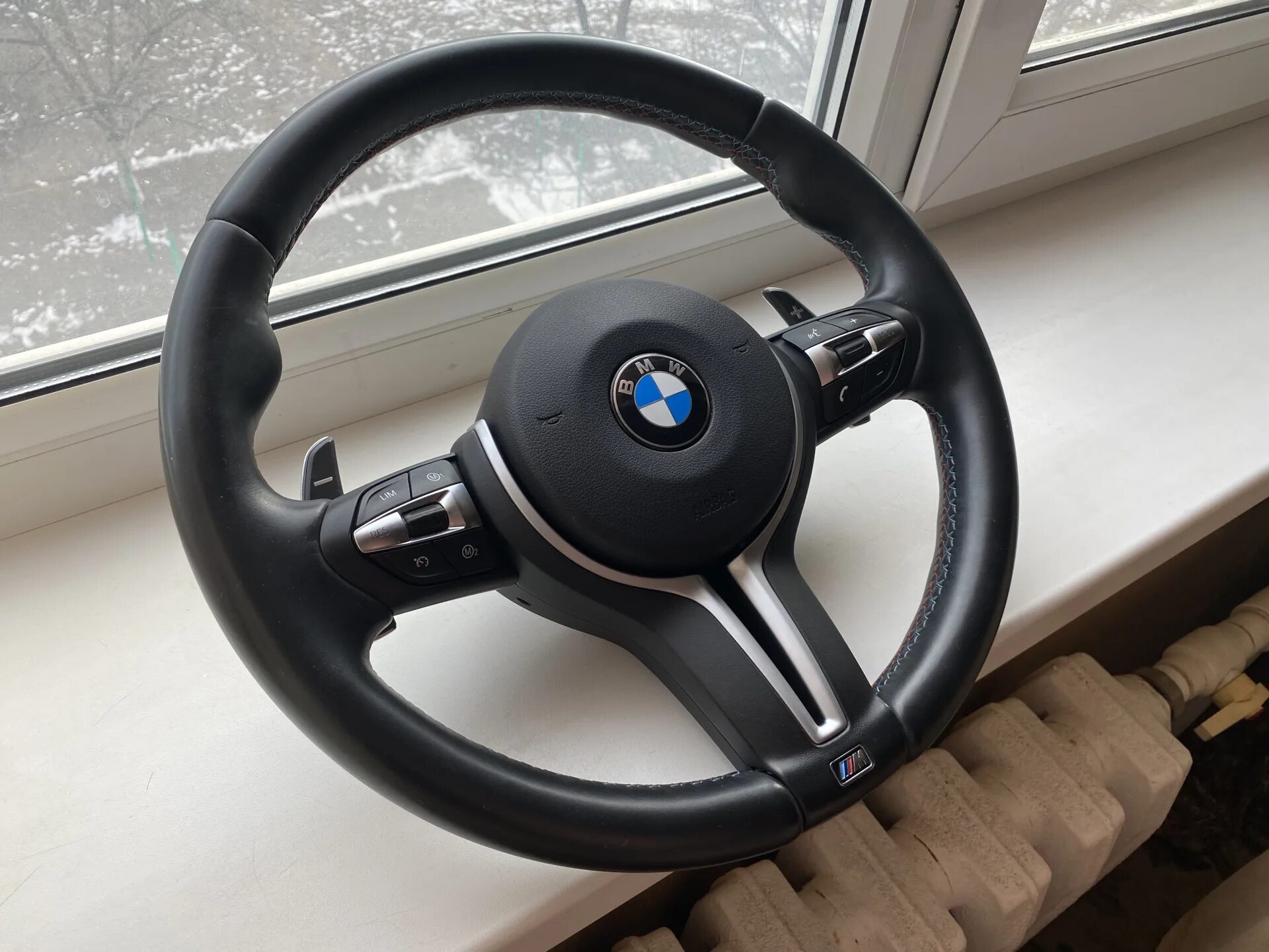 Руль bmw m. Руль BMW f30. М руль BMW f30. BMW 3 f30 руль. Руль м-пакет BMW f30.