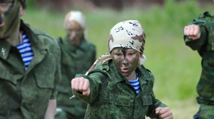 Военно патриотический лагерь ВДВ. Военно-патриотический лагерь Федерация. Преображенский военно патриотический лагерь. Спецназ дети.