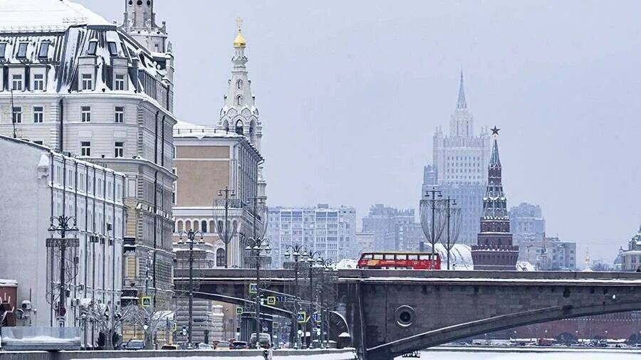Фото пасмурно в москве. Теплая зима в москве. Зимняя москва. Москва 2013 год. Москва февраль 2013.