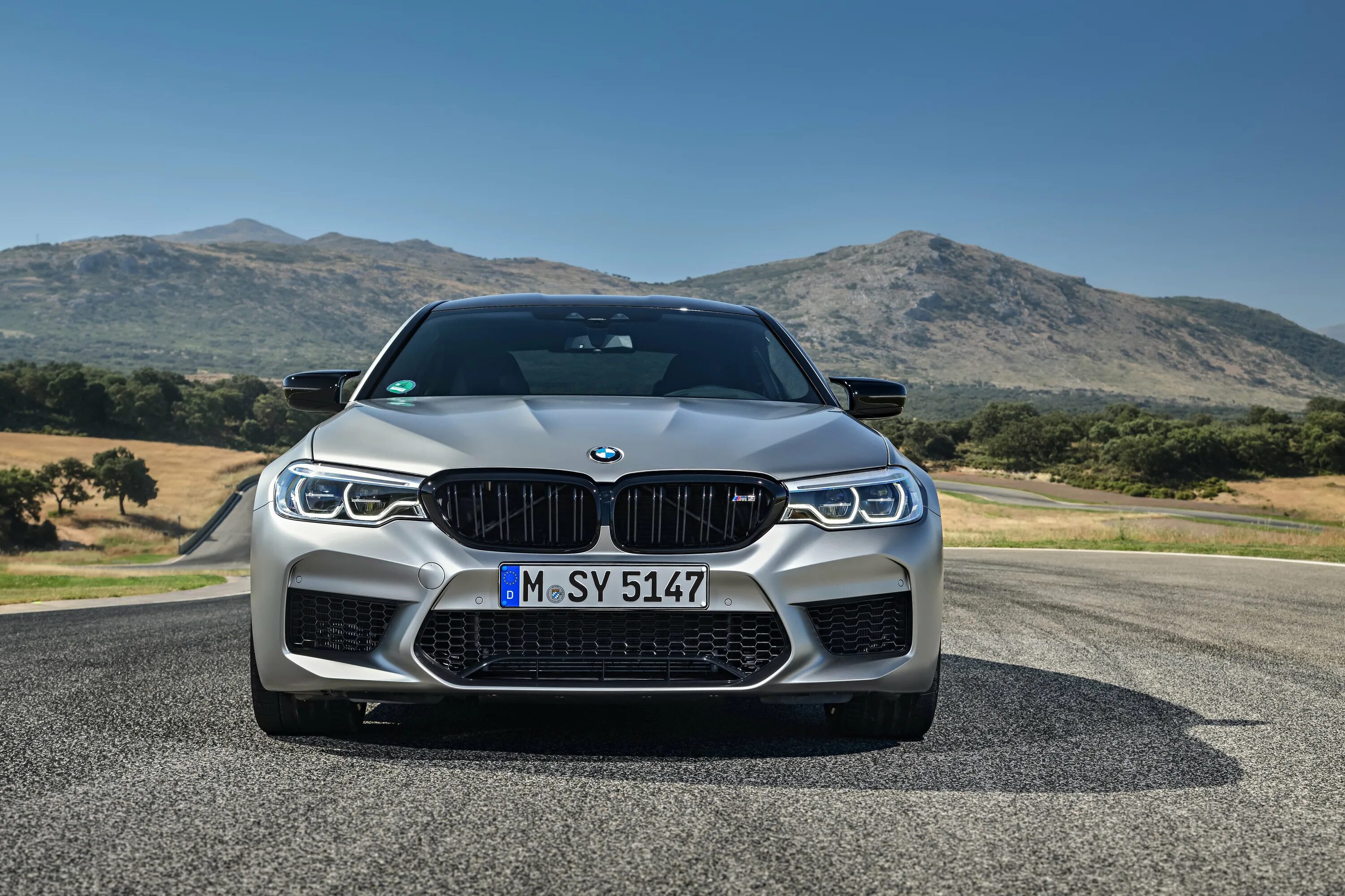 M5 f90 машинка. Bmw м5 компетишн. bmw m5 f90. бмв m5 f90 competition. bmw m5 2019.
