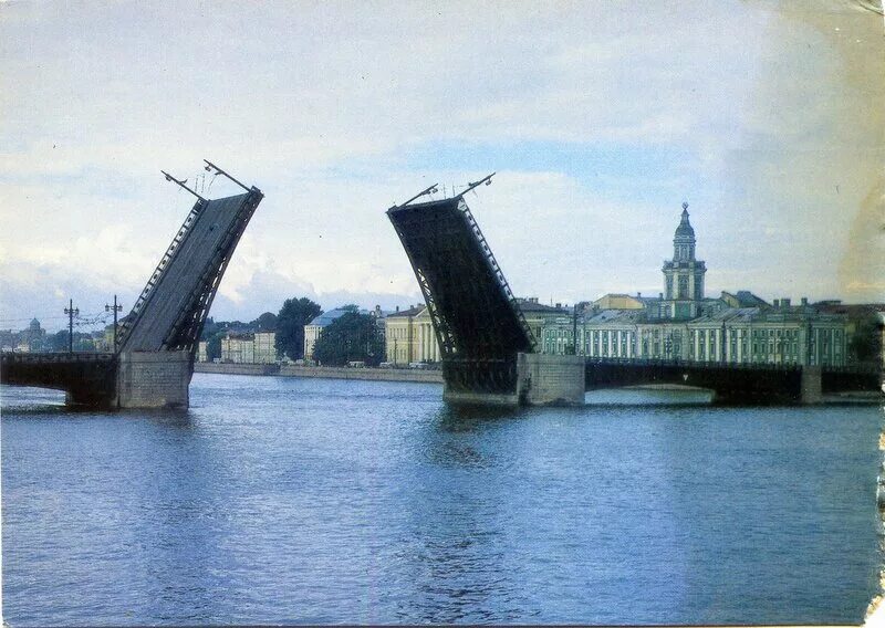 Музей мостов мучной. Ленинград Дворцовый мост. Дворцовый мост Ленинград 1957. Дворцовый мост и Петропавловская крепость. Ленинград разводной мост.