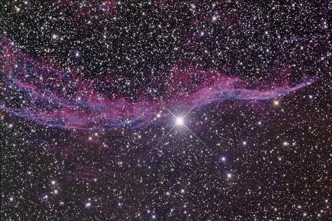 Космическое имя человека. Туманность NGC 6960. NGC 6960 (ВЕДЬМИНА метла). Космос звезды. Звездное небо.