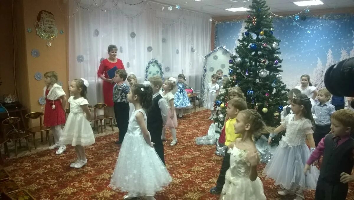 С днем воспитателя поздравления. Спасибо за утренник в детском саду. Спасибо за утренник в детском саду. Грамота за участие в конкурсе снеговиков. Открытка спасибо воспитателям.