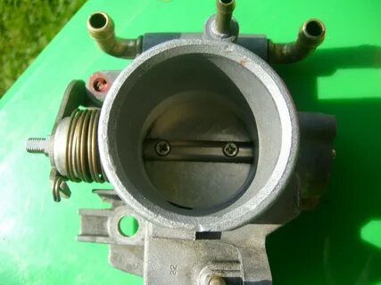 Дроссельная заслонка альмера н16