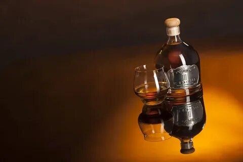 Бутылочку коньяка