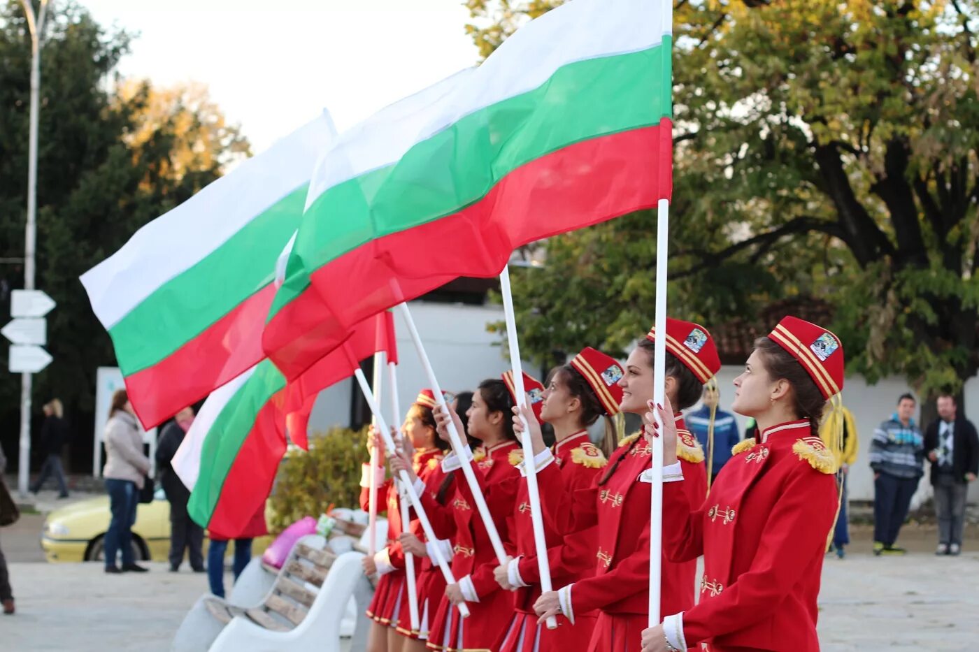 Болгария народ. Праздники Болгарии. Культура Болгарии. Болгары праздники. Какой праздник в болгарии