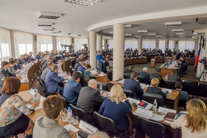 Депутаты 2015 года. Городская Дума Нижнего Новгорода. Депутат Нижегородской области. Зал городской Думы Нижний Новгород. Зал заседаний городской Думы в Нижегородском Кремле.