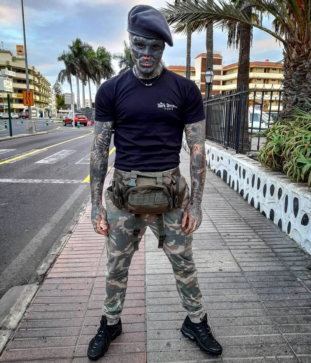 Человек рептилоид энтони. Энтони лоффредо человек рептилоид. Энтони лафредо. Энтони лафредо. Энтони лоффредо лоффредо француз.