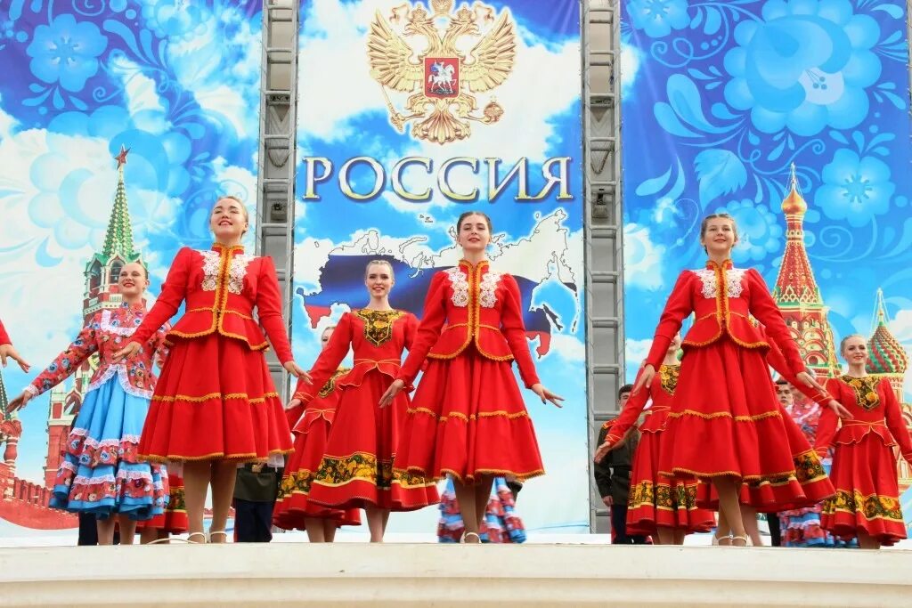 Последний казачий фестиваль в рязани фото и видео. Уральский центр народного искусства екатеринбург. Цветы казачок аютинский. Межрегиональный фестиваль казачьей культуры «казачий круг»: © бгцнт. Межрегиональный фестиваль казацкая слобода.