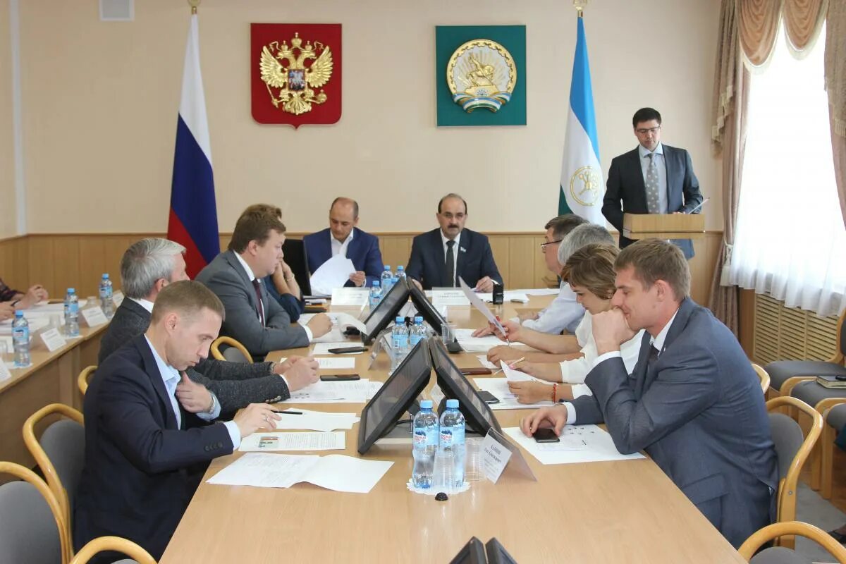 Государственное собрание республики башкортостан. Мсоо «всемирный курултай (конгресс) башкир» логотип. Государственное собрание курултай республики башкортостан. Госсобрание республики башкортостан. Депутаты госсобрания башкирии.