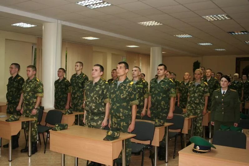 Где находится школы прапорщиков
