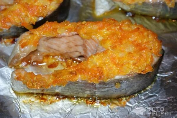 горбуша в фольге с овощами. запеченная форель с картошкой. лосось в сливочном соусе. форель с апельсинами. форель под овощами в духовке.