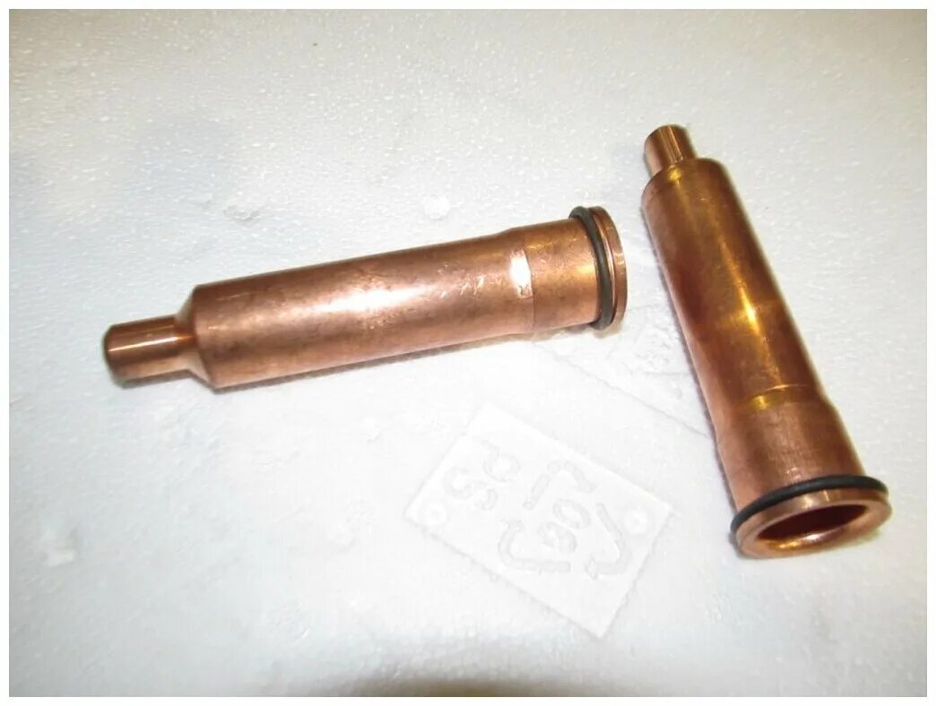 Стакан форсунки. Распылитель форсунки а04 011 03 22977. Стакан форсунки евро 2 faw 3250. Стакан форсунки d2876 febi. Стакан форсунки евро 2.