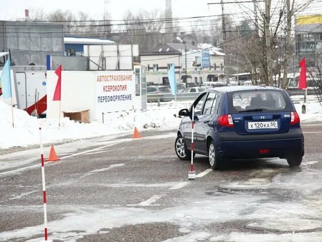 Экзаменационная площадка ГИБДД Казань. Площадка экзамена в ГИБДД Казань. Экзамен в ГИБДД Пермь. Автодром ГИБДД Казань. Экзамен в гибдд казань