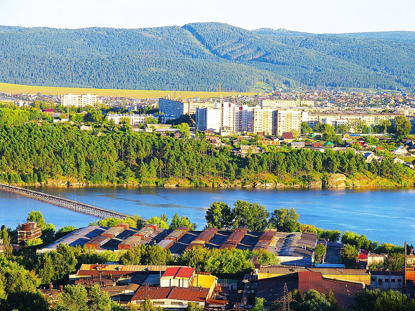 Башкирия г. Город белорецк. Белорецк. Белорецк башкирия. Город белорецк природа.