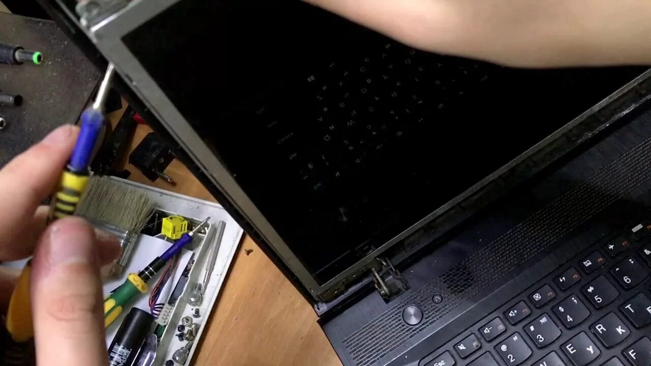 КАК ЗАМЕНИТЬ МАТРИЦУ LENOVO G700\ LENOVO G705 - YouTube