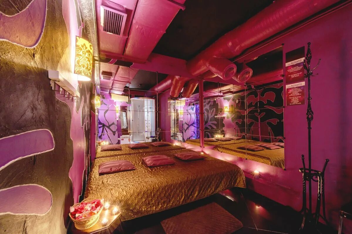 Инкогнито сургут. Университетская 39 сургут. Инкогнито салон массажа. Инкогнито клуб волгоград. Инкогнито массаж.