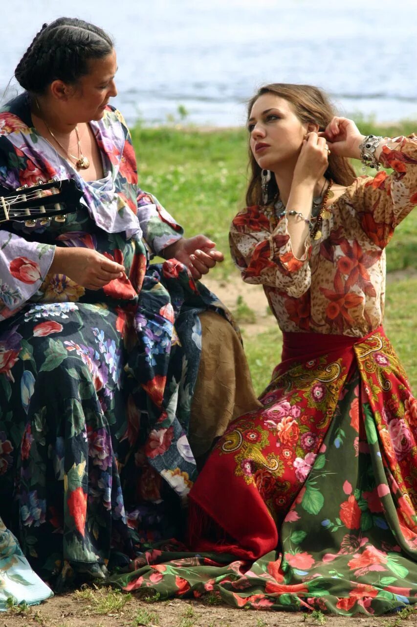 Цыганская 1. Цыганки сериал 2008. Московские цыгане. Виктория полторак в сериале цыганка. Цыганская 1.