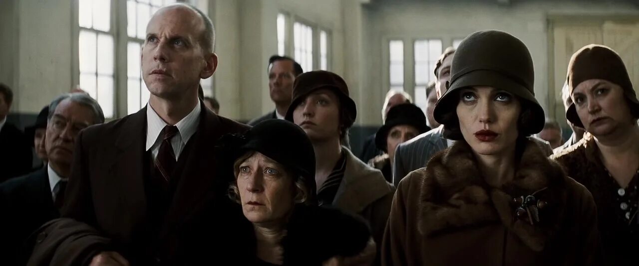 Подмена вб. Подмена / Changeling (США 2008). Джон Малкович подмена. Подмена 2008 кадры.