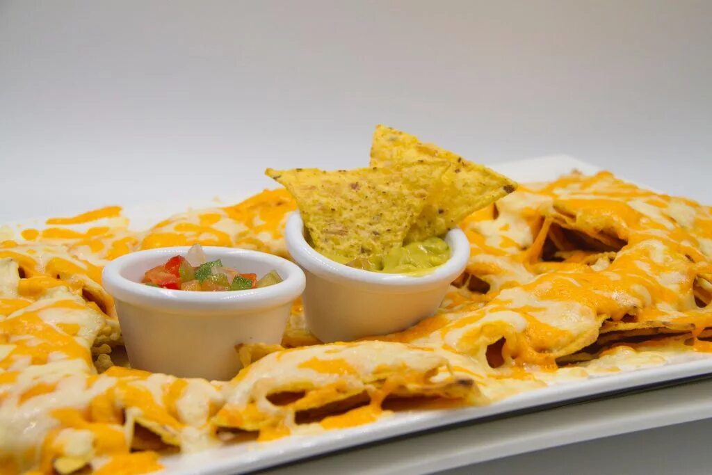 Сырный соус чеддер. Чипсы начос сырные. Nacho cheese. Начос. Nacho cheese.