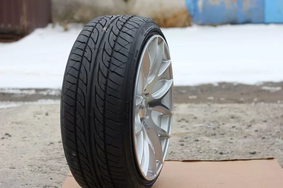 235 40 18 купить. 215/40 R18 8.5j. SP Sport LM 703. 215/40 R18 8j. SP 703 Dunlop.