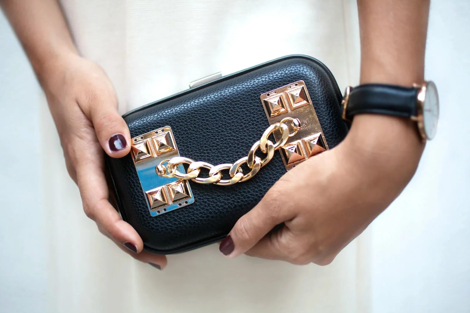 клатч это в играх. модный клатч. клатч никсон. кс го clutch. клатч к черному платью.