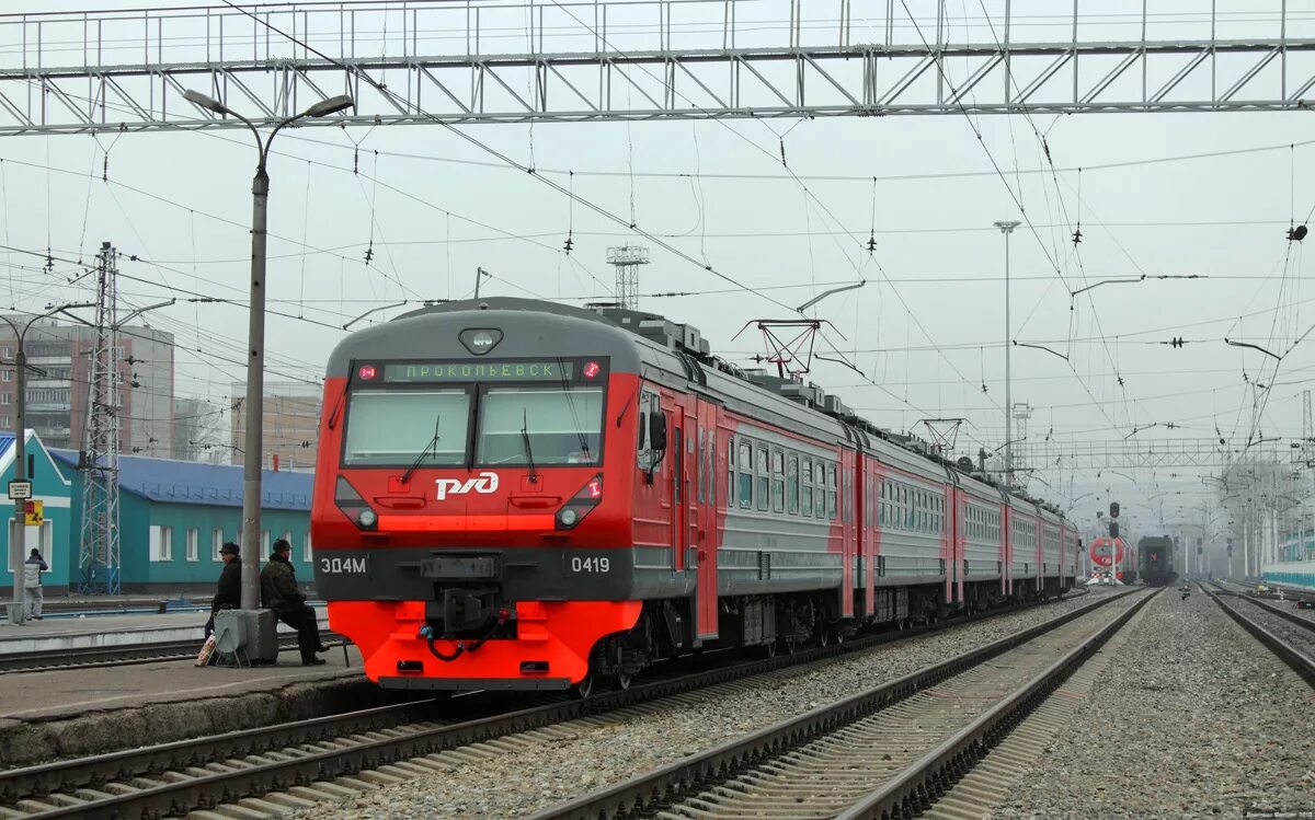 Электропоезд тогучин. Эд4м Новосибирск. Эд4м 0419 Кузнецкий экспресс. Эд4м 0419. Эд4м 419 Кузнецкий экспресс.