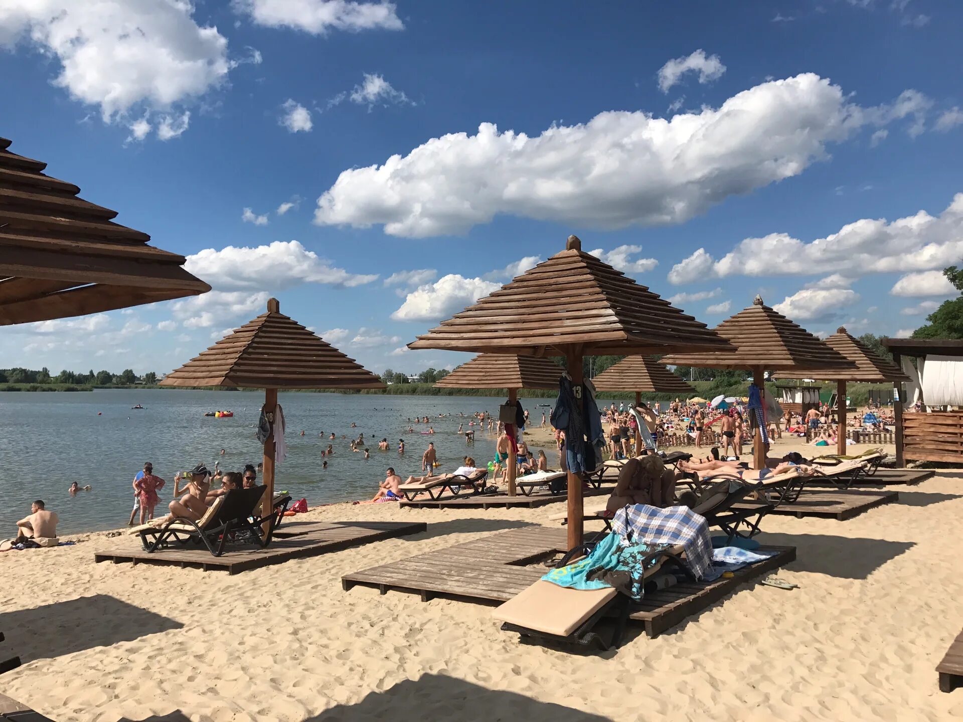 Островок белгород база отдыха ольшанец. Островок ольшанец белгород. Пляж островок белгород. Островок белгород. Пляж островок нижний ольшанец.