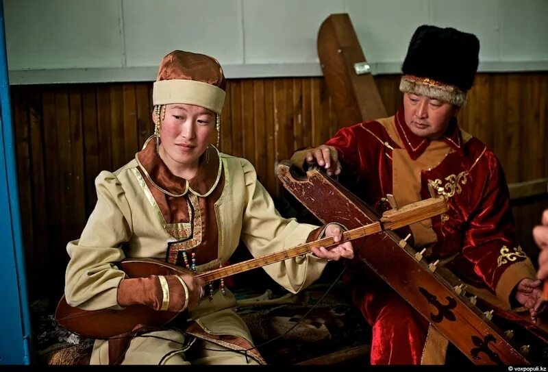 Фольклор алтая. Алтайская музыка. Алтайская музыка. Алтайская музыка. Музыкальные традиции алтайцев.