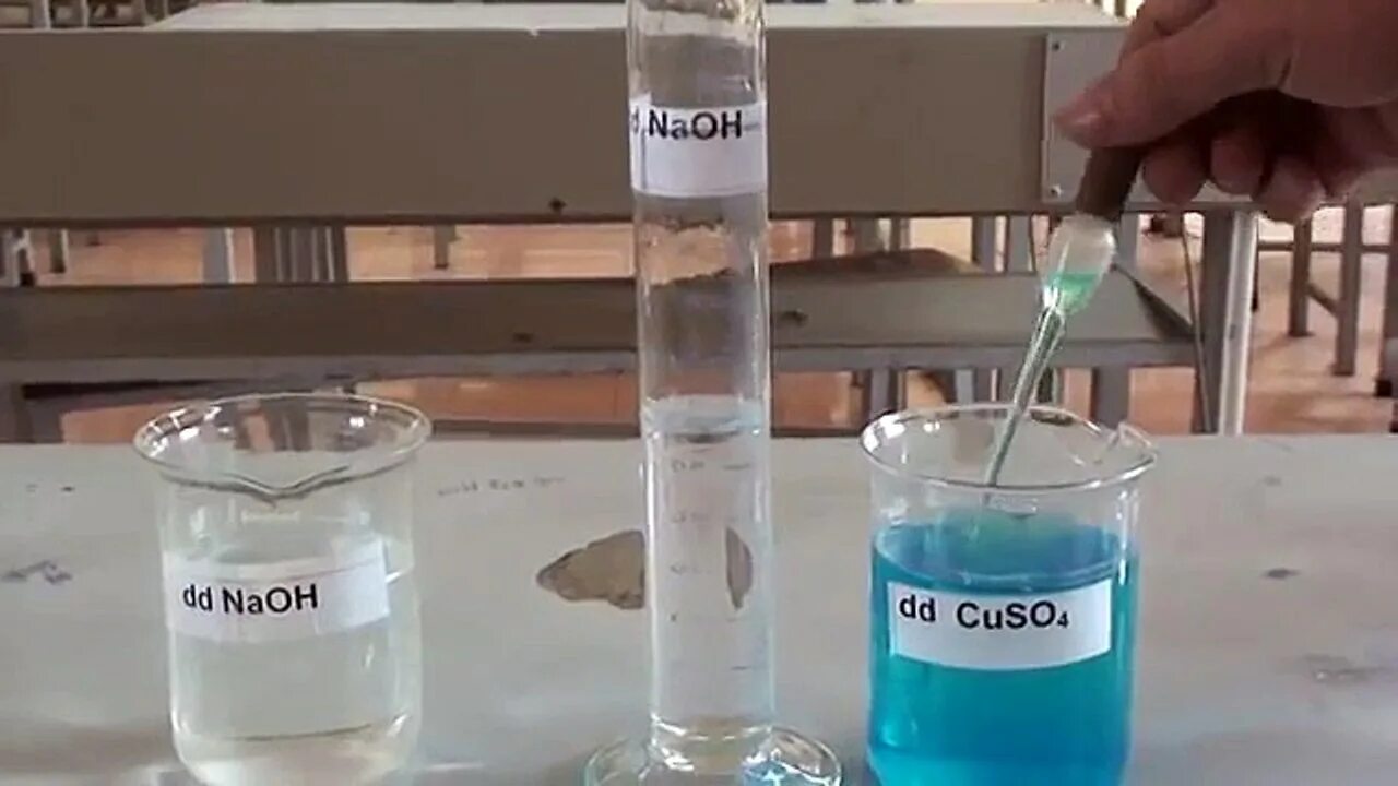 Ki hcl naoh. Cuso4+NAOH. Cuso4 NAOH раствор. Щёлочь NAOH. Формальдегид cuso4 NAOH.