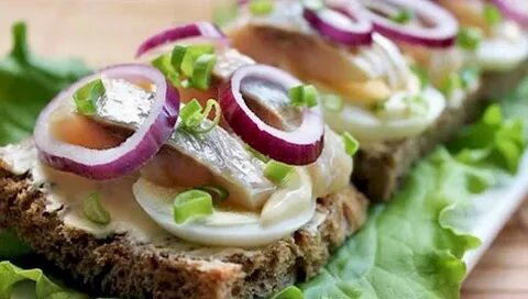 Закуска с селедкой на праздничный стол