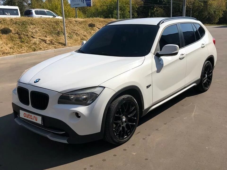 Bmw x1 e84 grey. 0 бензин. Bmw x1 e84 2012. Bmw x1 e84 мотор. X1 e84 рестайлинг.