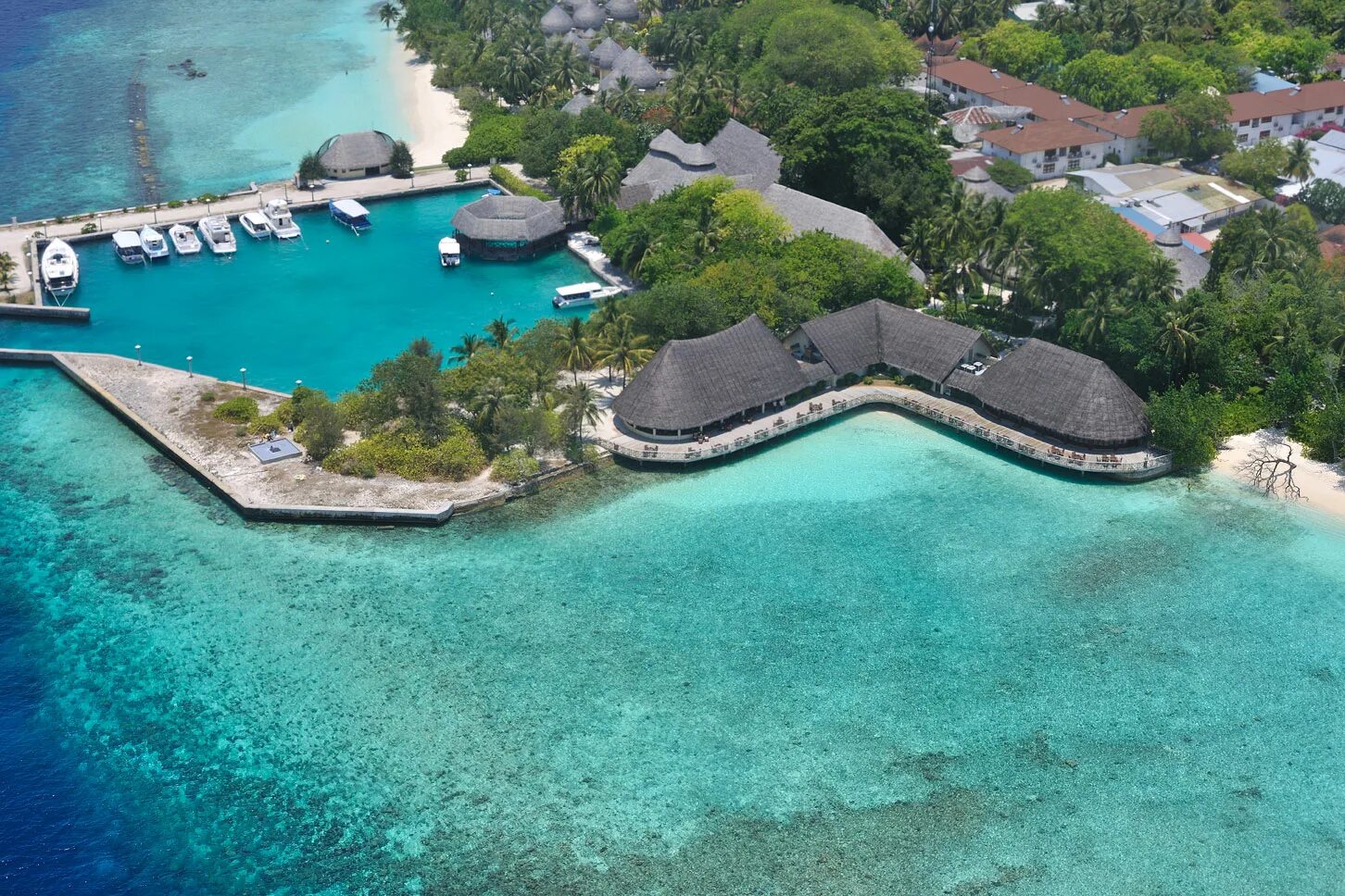 Остров Бандос Мальдивы. Bandos Island Resort Spa 4. Бандос Мальдивы отель. Bandos Maldives (ex. Bandos Island Resort) 4*. Bandos island resort