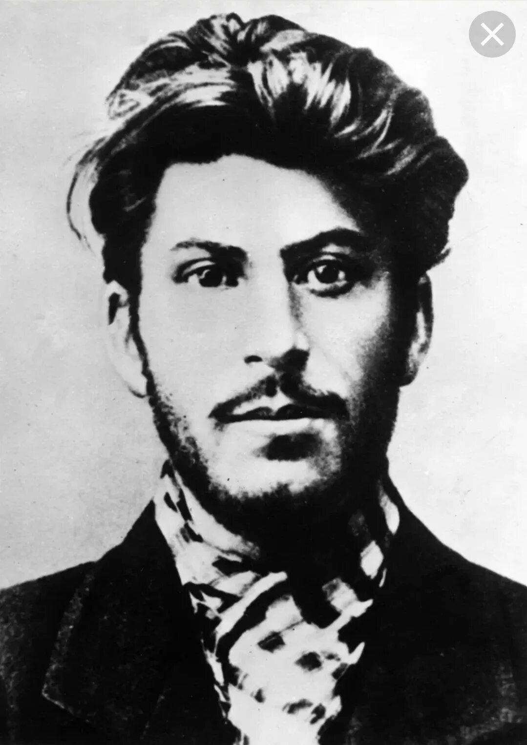 Иосиф сталин - иосиф джугашвили. Джугашвили иосиф виссарионович в молодости. Сталин иосиф виссарионович фото в молодости. Коба джугашвили. Сталин иосиф виссарионович в молодости.