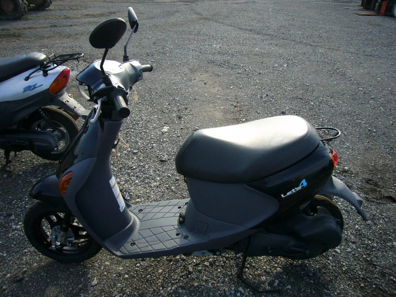 Скутер сузуки 150 кубов. Сузуки аддресс 110 белый. Suzuki address v50. Скутер suzuki lets 1. Скутер сузуки бу.