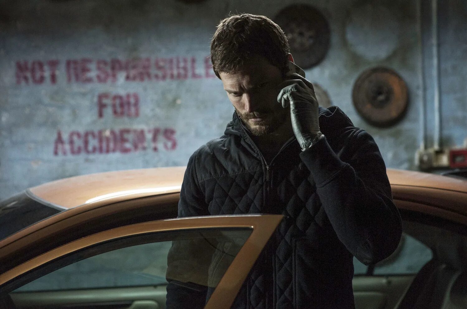 джейми дорнан в сериале the fall. фильм крах 3 сезон 6 серия. сериал крах пол спектор. крах продолжение. джейми дорнан сериал крах.