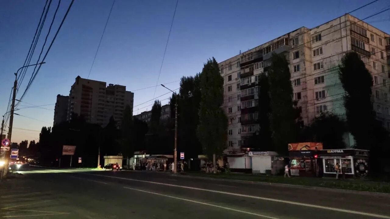 В северном нет света воронеж сегодня. На улице. северная салтовка сегодня. харьков на сегодняшний день.