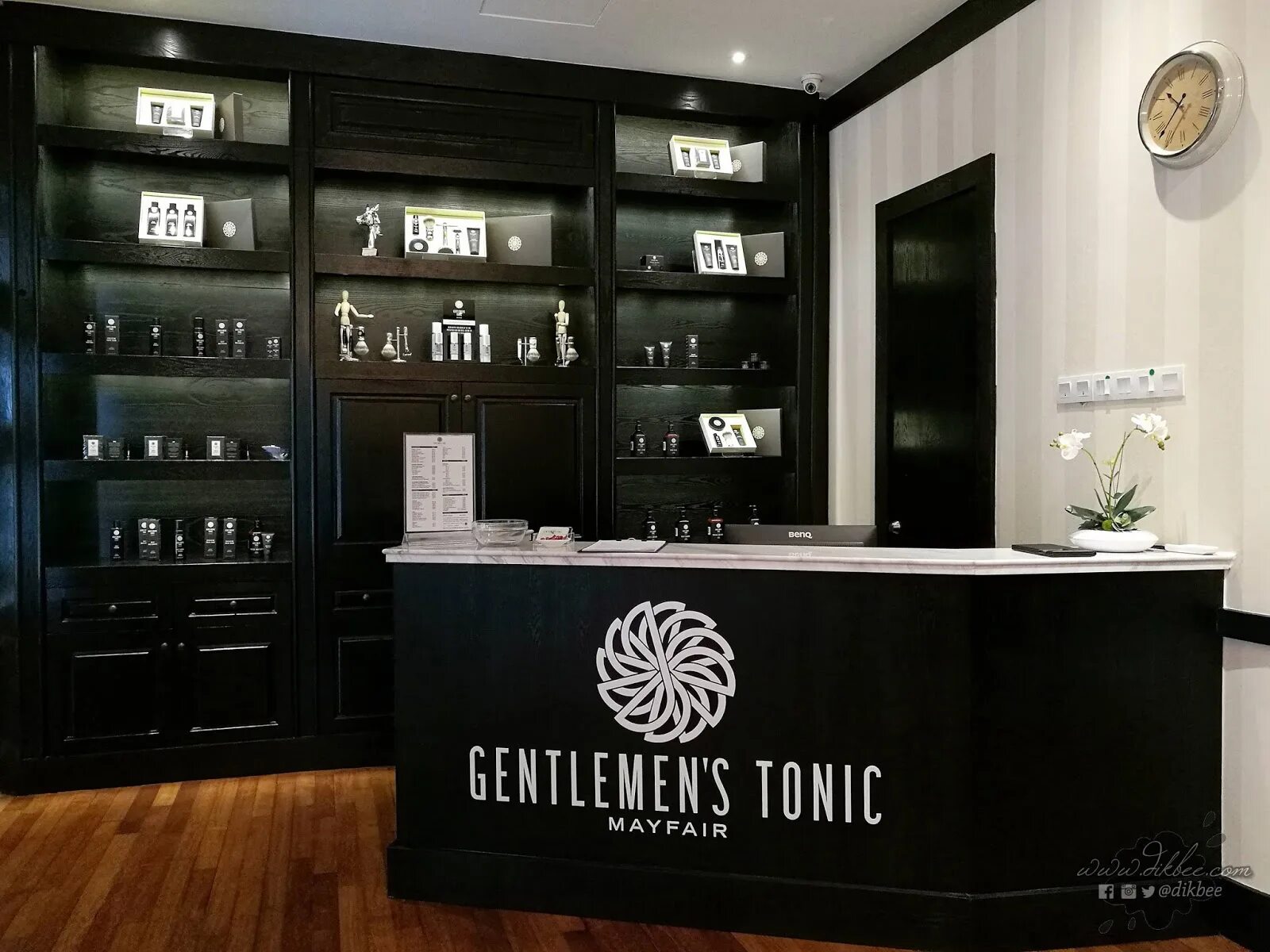 Gentlemen's tonic shaving foam. Luxury candles свечи. Gentleman крем для лица увлажняющий. Gentlemen&amp;amp;#39;s tonic бритва. Gentlemen s tonic.