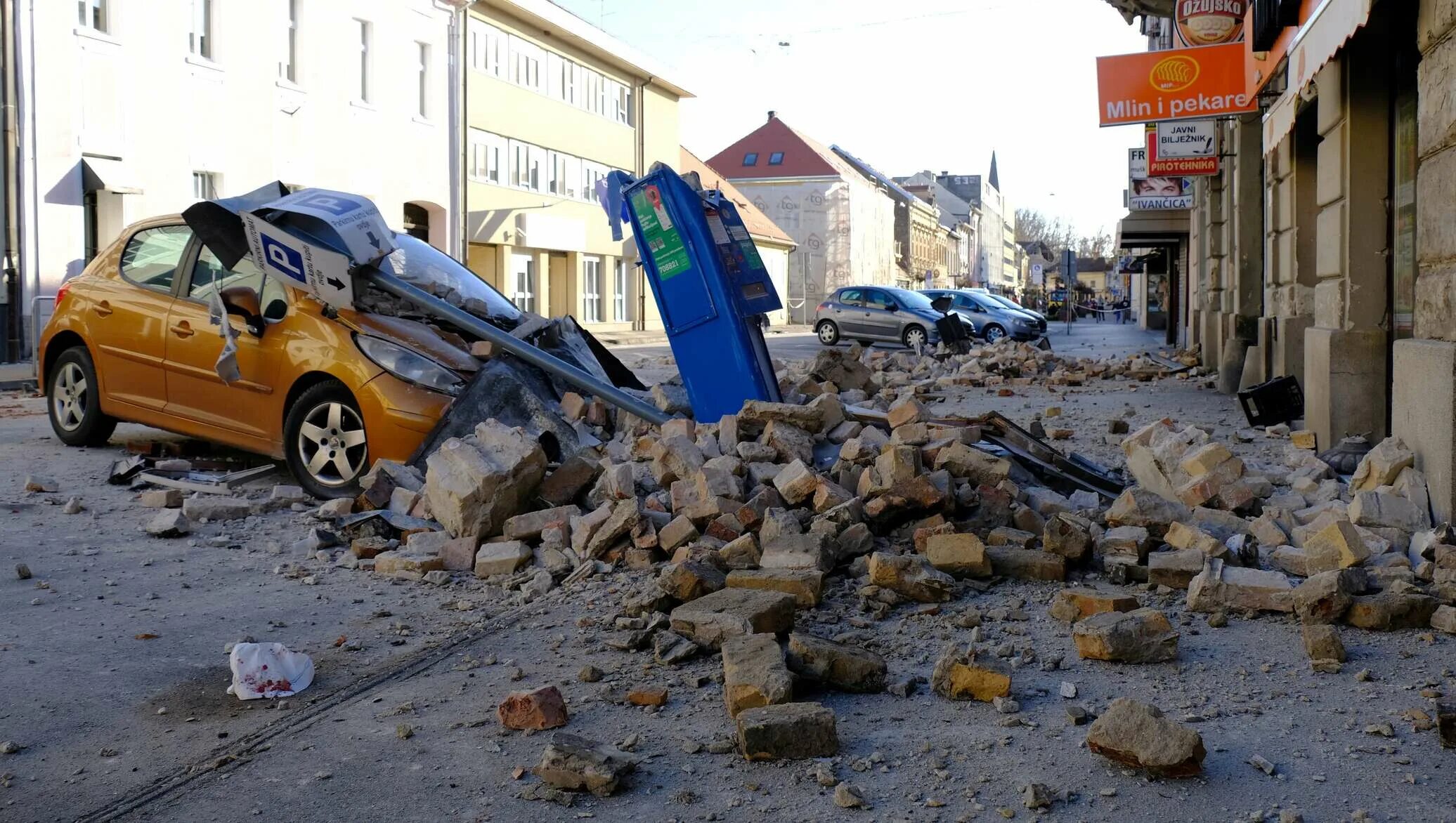3 апреля землетрясение. Землетрясение в Хорватии. Землетрясение в Хорватии 2020 фото. Землетрясение в 74 году в Дагестане.