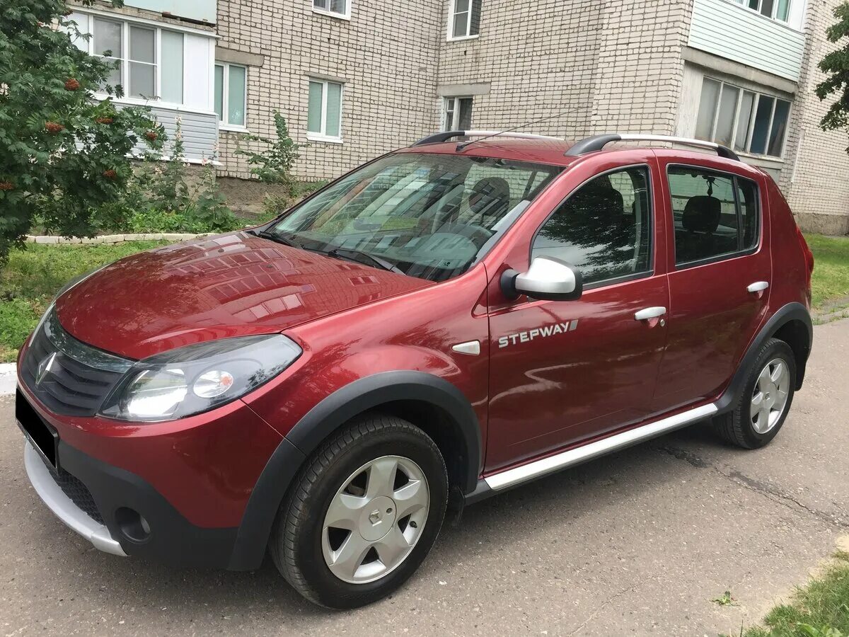 Рено Сандеро степвей 1 2013 года. Сандеро степвей 2011. Renault Sandero Stepway 2011 года. Рено Сандеро степвей 2013 года. Купить бу рено недорого