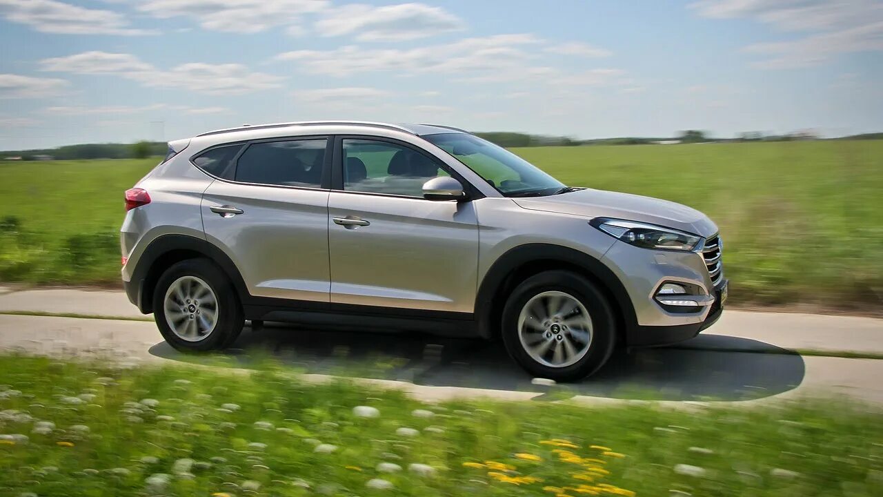 Паркетник полный привод. Hyundai creta awd. Крета 4х4. Паркетник полный привод. Hyundai tucson 2012.