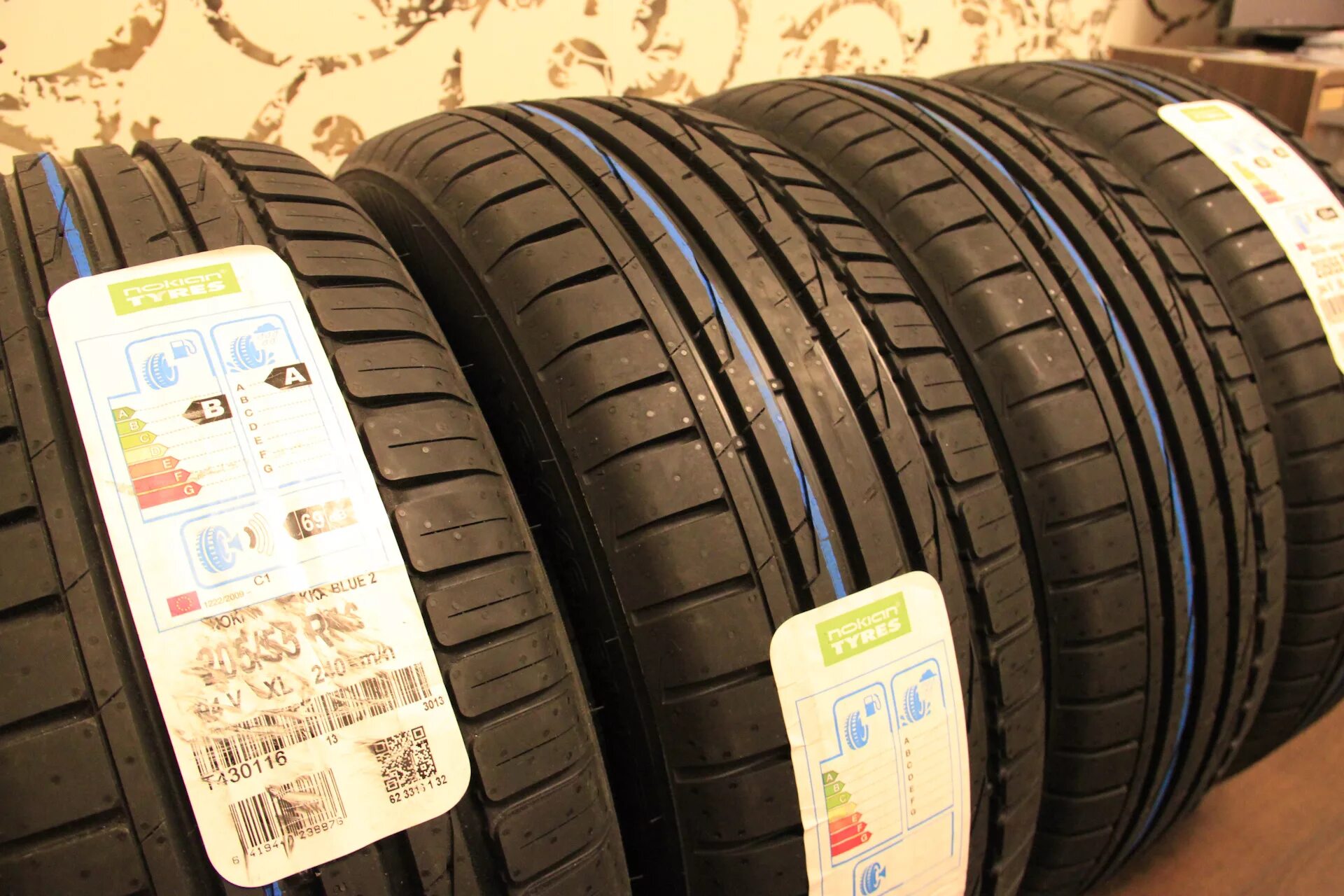 Nokian Hakka Blue 205/55 r16. Nokian Hakka Blue 2 205/55 r16. Nokian Hakka Blue 3 205/55 r16 94v. Nokian Tyres Hakka Blue 2.