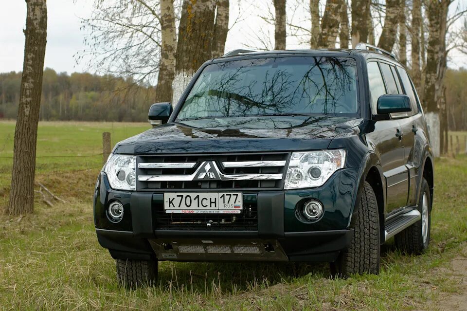 Mitsubishi Pajero 4. Паджеро 4 дизель 3.2. Зеленый цвет Паджеро 4. Митсубиси Паджеро 2024 года. Mitsubishi pajero 3 бензин