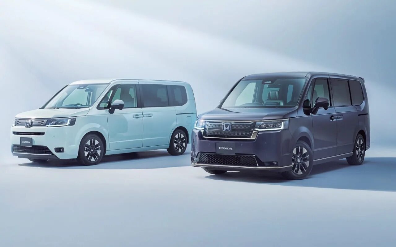 Степвагон 2017 год. Honda Stepwgn 2022. Honda Stepwgn 2022 новое поколение. Honda Stepwgn spada 2022. Honda Step Wagon 2022.