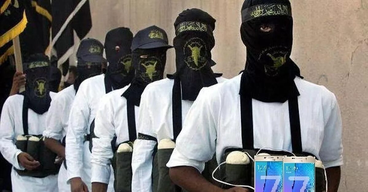 Жилет шахида. Csas 1000 w пояс шахида. Шахид террорист смертник пояс шахида. Пояс со взрывчаткой. Жилет смертника.